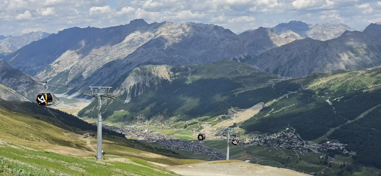 Wieczorne niebo w Alpach