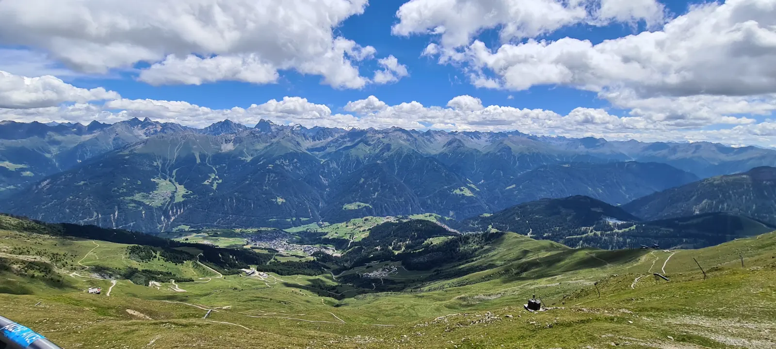 Panorama gór z widoku Serfaus Fiss Ladis